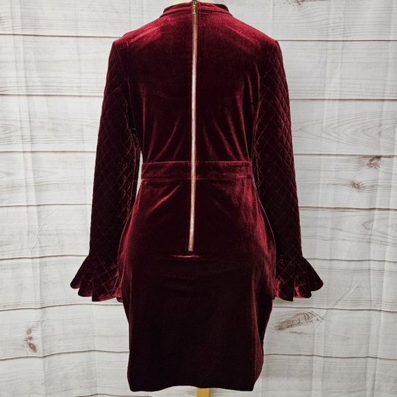 Miss Circle New York Lulia Wine Flare Sleeve Quilted Red Velvet Dress Sz Large - Picture 5 of 11